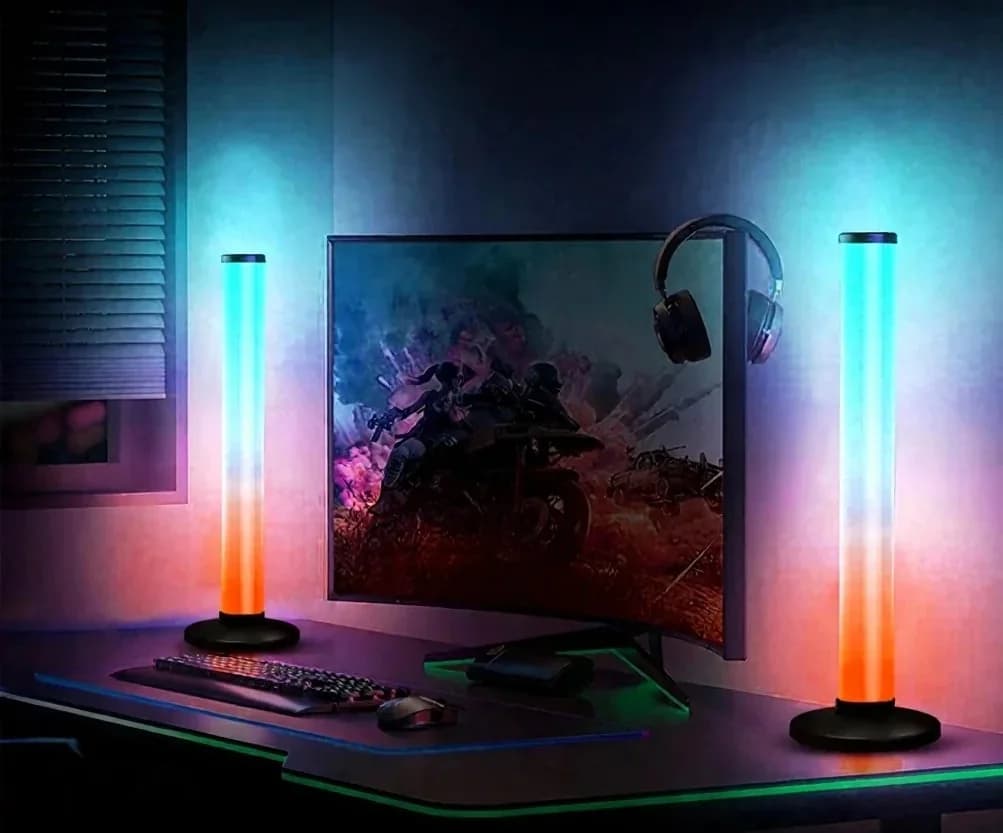 Lampada da scrivania RGB a 360 gradi reattiva al suono con controllo app e telecomando